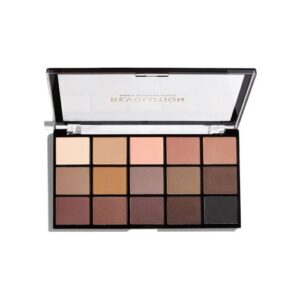 ΠΕΡΙΓΡΑΦΗ Makeup Revolution Reloaded Palette Basic Mattes Η Makeup Revolution Re loaded Basic Mattes είναι μια ακόμα εντυπωσιακή προσθήκη στη σειρά Re Loaded !! Η Re Loaded Basic Mattes περιέχει μια ποικιλία από 15 απαλές και πλούσιες αποχρώσεις, για τους λάτρεις της ματ υφής !! Διαθέτει ένα ευρύ φάσμα nude αποχρώσεων, μπεζ, καφέ και βαθιά δαμασκηνοί . Έχουν μεγάλη διάρκεια για εκθαμβωτικό μακιγιάζ ματιών που διαρκεί όλη μέρα !! Οι σκιές μπορούν να χρησιμοποιηθούν είτε μεμονωμένες είτε να συνδυαστούν μεταξύ τους για ακόμα πιο εντυπωσιακό αποτέλεσμα. Έχουν υψηλή ποιότητα χρωματισμού και οι σκιές αναμειγνύονται εύκολα μεταξύ τους για ακόμα πιο εύκολα μακιγιάζ ματιών !!